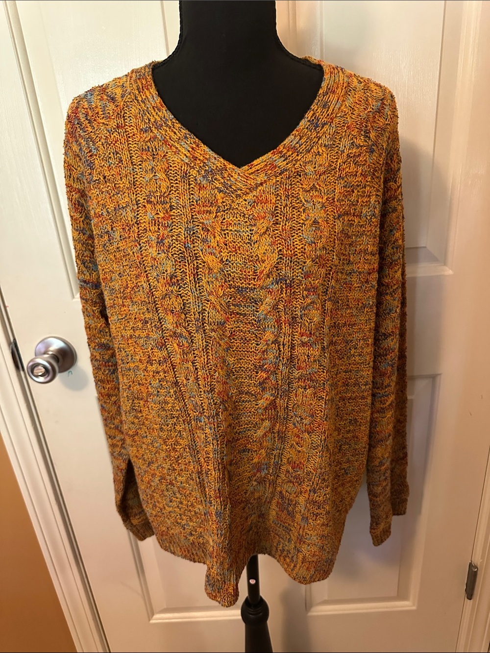 Time and Tru Multitone Mustard Cable V-Neck Sweater
